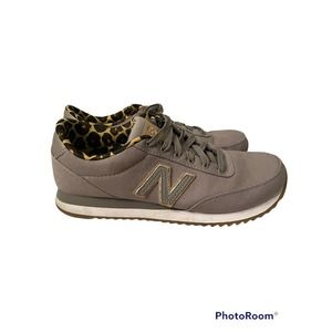 New Balance Grey /Tan / Cheetah Print Walking Shoes Women's Size 8 WZ501TLC
